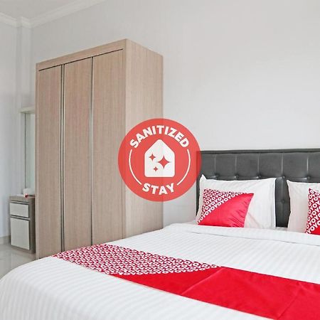 Oyo 1649 Grya Lavinsa Otel Padang  Dış mekan fotoğraf